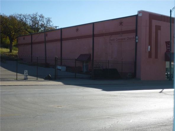416 N Oak Ave, Mineral Wells, TX 76067